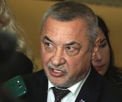 Валери Симеонов без притеснения от проверка на прокуратурата за оградата