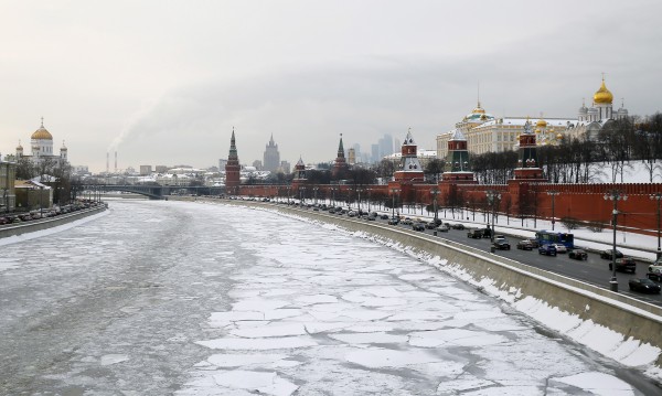 Руснаците "за" добри отношения със Запада, но не им се вярва