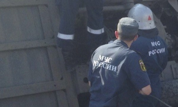 Трагедия в Русия: 19 души загинаха при удар на автобус и влак