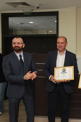 Община Ямбол получи награда от кампанията „Образцова община”
