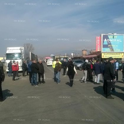 „Локално“ (Македония): Очаква се протестиращи да блокират пътя Охрид – Кичево