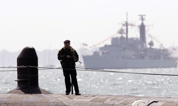 Великобритания обмисля ракетни удари в Сирия