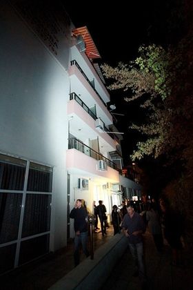 Майчинска прегръдка спасила 3-годишната Ева в падналия асансьор в кв. „Свобода”