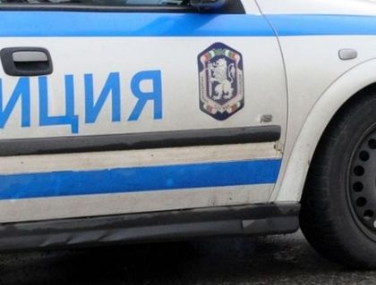 Среднощен екшън: Пияни влетяха в дома на мъж и започнаха да го налагат