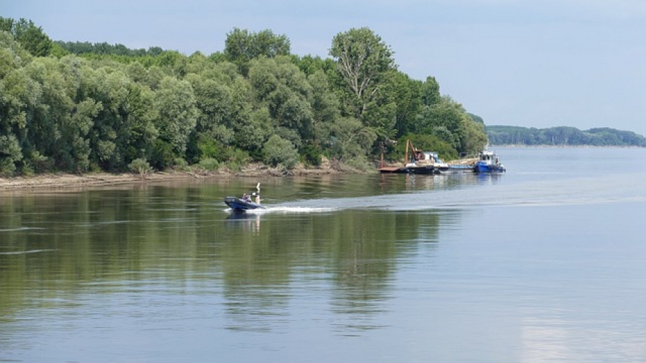 Подновяват издирването на изчезналото във водите на Дунав момче
