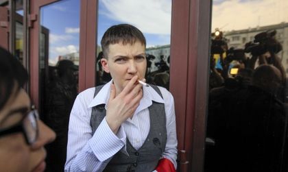 Кремъл действал като Кадафи за размяната на Савченко