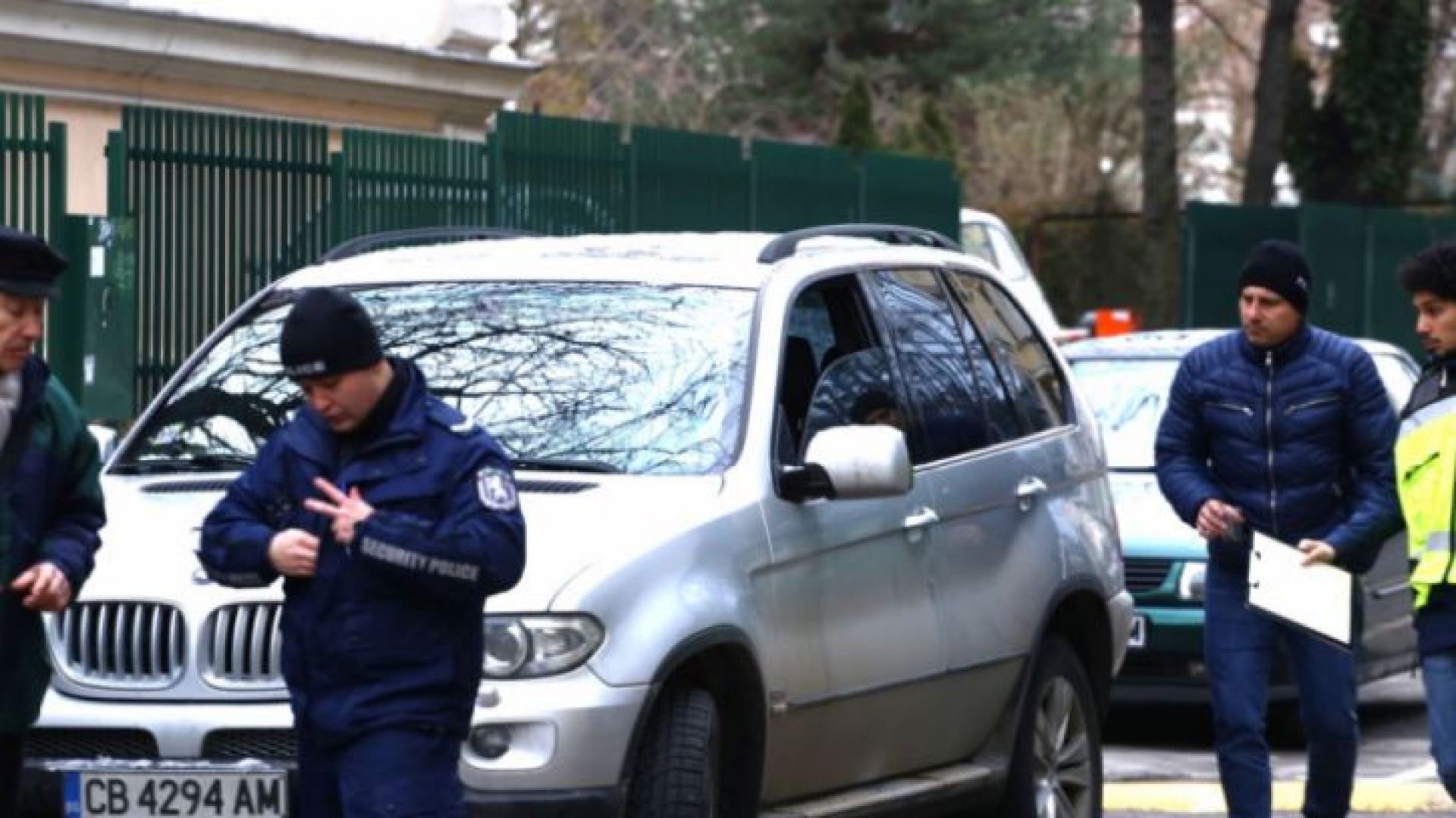 Извънредно! Намериха автомобила, от който е стреляно по данъчния шеф Иво Стаменов