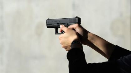 Екшън в Рупите! Пиян подлуди полицията, грабна пистолет и започна да стреля на поразия