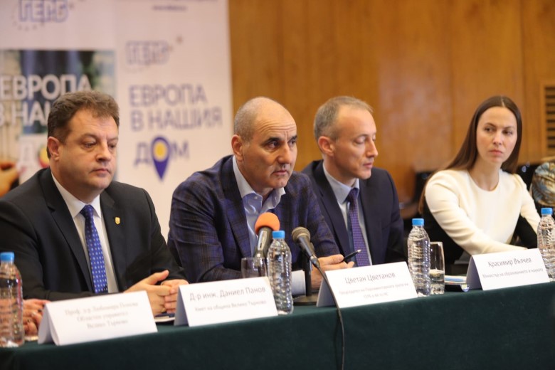 Председателят на ПГ на ГЕРБ Цветан Цветанов: Инвестициите в образованието са инвестиции в бъдещето