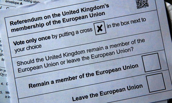 Не е само Brexit-ът! На ръба са Гърция, Испания, Франция