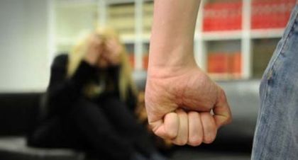 Озверял крадец преби жена, за да й вземе чантата