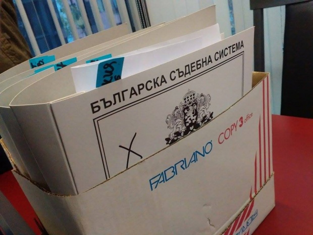 Делото за балотажа между Тотев и Атанасов е обявено за решаване