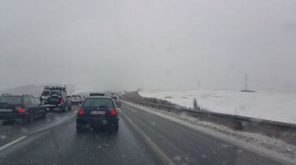 Пътищата в Пловдивско мокри, проходът Троян- Кърнаре е затворен