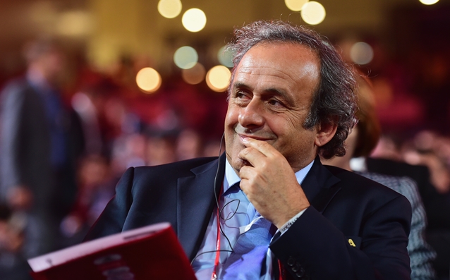 Платини оставал кандидат за президент на
ФИФА