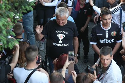 Крушарски по бизнес дела в Грузия