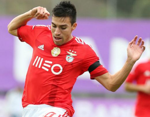 Гайтан остава верен на Бенфика