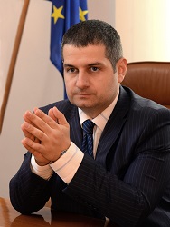 Зам.-министър Евгени Стоянов: В Наказателния кодекс е спазено изискването временната дерогация да се използва само при изключителни обстоятелства