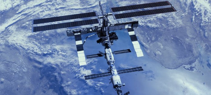 От 2020 година МКС става достъпна за космически туристи