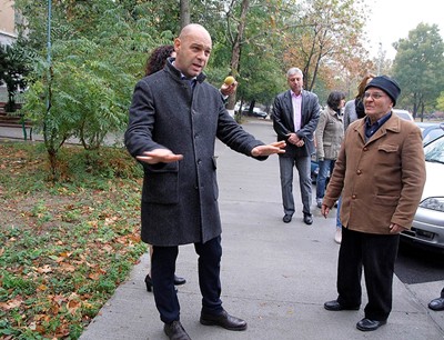 В Тракия направо тичат по новите бетонови тротоари