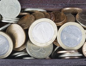 Дядо даде 19 000 лева на телефонен измамник