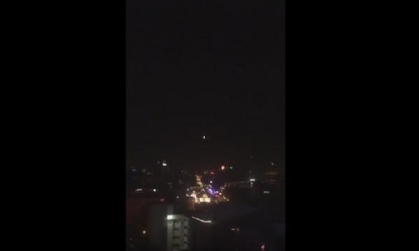 В Анкара се чува стрелба, прелитат бойни самолети