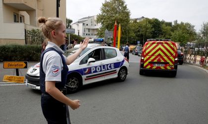 ИД пое отговорност за атаката в предградие на Париж