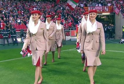 65 000 на "Луш" подивяха на инструктаж
на стюардеси (ВИДЕО) Още от деня