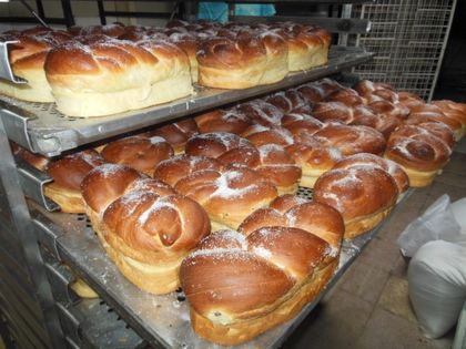 Общината купува козунаци, хляб и закуски за близо 150 000 лева