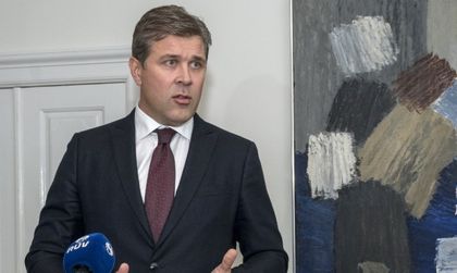 Предсрочен вот в Исландия - заради педофилски скандал