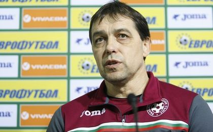 Хубчев извади двама от националния, не съобщават защо