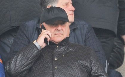 Славия махна двама от чужденците