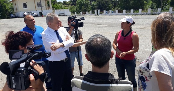 Представители на ПП АБВ се срещнаха със селскостопански производители от ямболското село Шарково и се ангажираха с междуинституционална среща по темата за избитите им животни