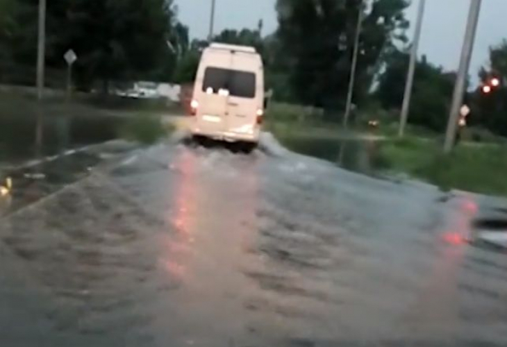 Видин се превърна във Венеция (ВИДЕО)