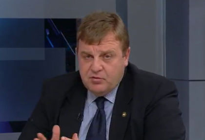 Красимир Каракачанов за Румен Радев: Бързата кучка слепи ги ражда