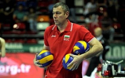 Димо Тонев ще пали децата по волейбола