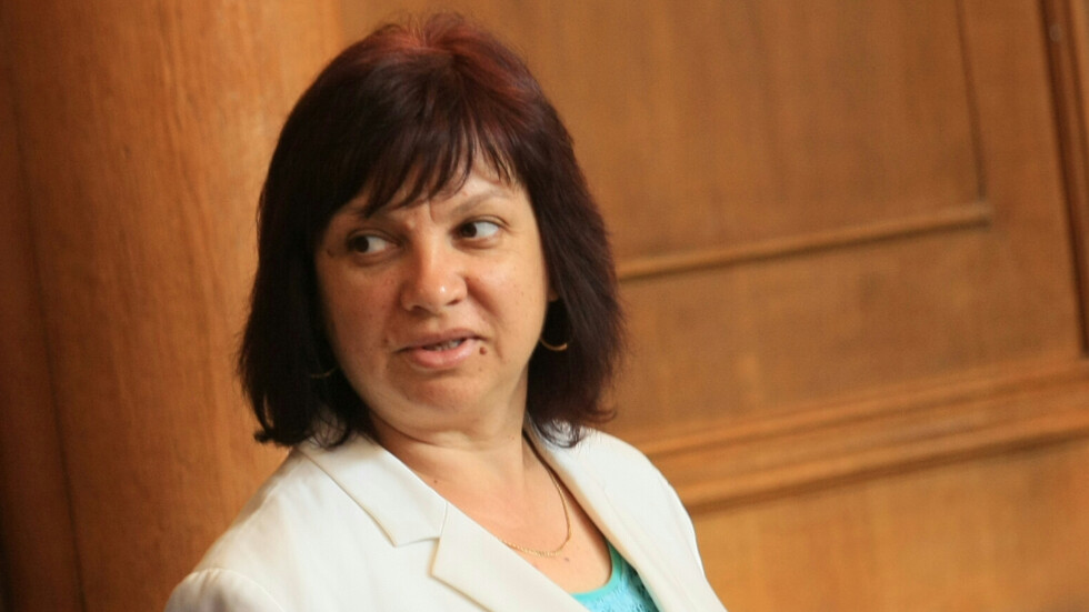 Ралица Добрева влиза в НС на мястото на Цецка Цачева