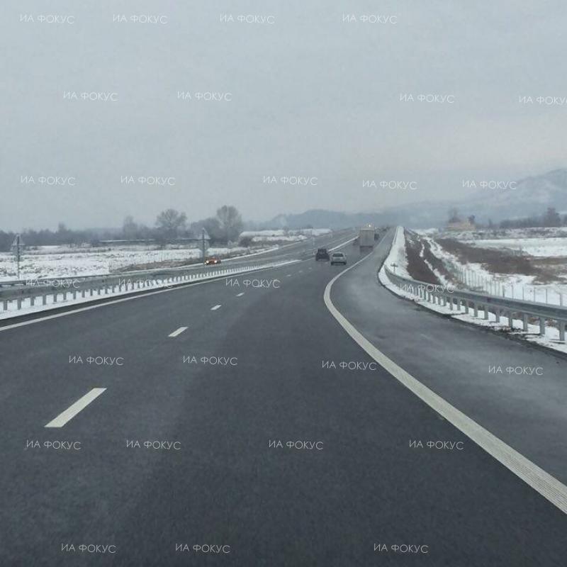 АМ „Струма“: Колони от автомобили са се образували при Стара село в посока София