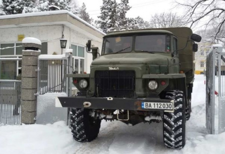 Военни се втурнаха да помагат на хората в Русенско