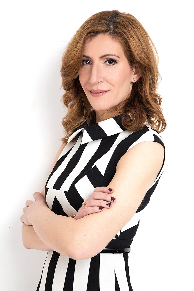 Министър Николина Ангелкова: От началото на мандата към момента са проведени процедури по заличаване от националния туристически регистър на 250 туроператора