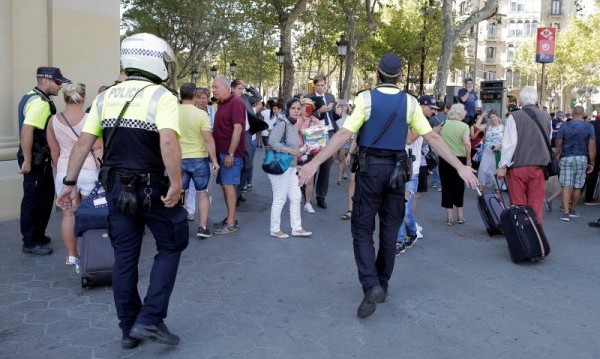 Дрис Укабир сам се явил в полицията след атентата