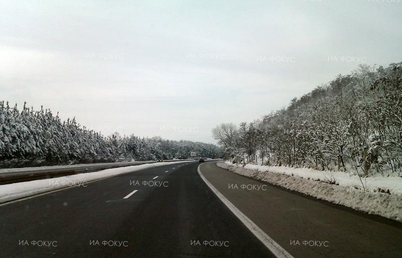 Бургас: Сухи и нормално проходими са пътищата в областта