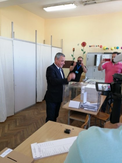 Европейски избори 2019 г.: Валери Симеонов: Гласувах за това България да има в Европейския парламент дейни и смели хора, защото такива хора ще свършат работа