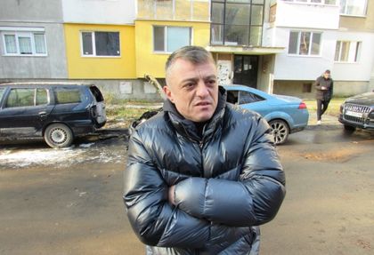 Взрив в Русе: Експлозия изпепели колата на сина на Петното (СНИМКА)