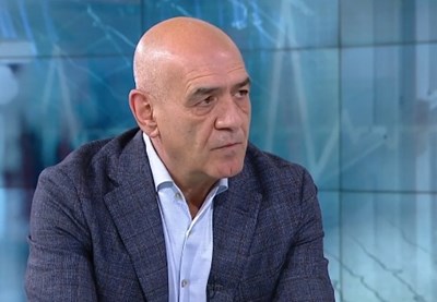 Дечо Дечев: Няма никакъв риск за достъпа на деца до лечение в чужбина