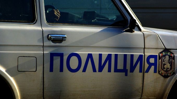 Трима в болница след сбиване в 