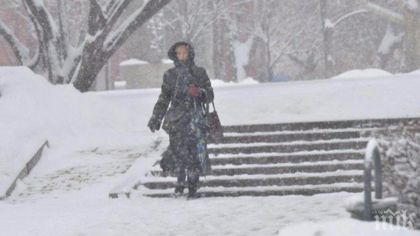 Зимата се завръща! Сняг ни затрупва в неделя