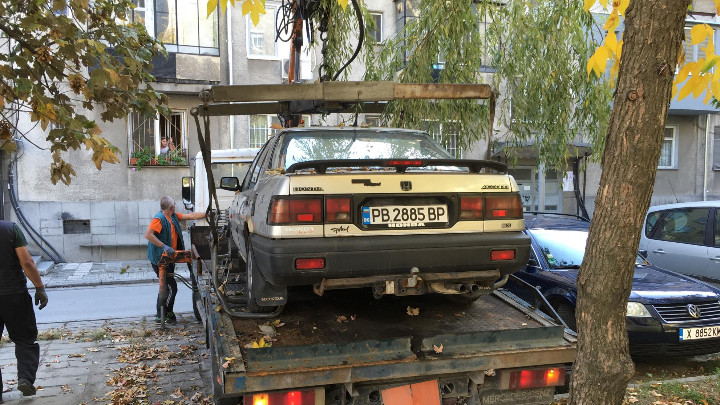 Вдигат стари коли от улиците на "Западен" в Пловдив