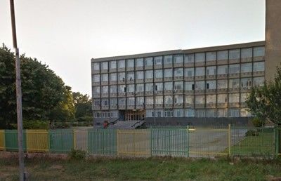 Ученик стреля с газов пистолет във варненска гимназия