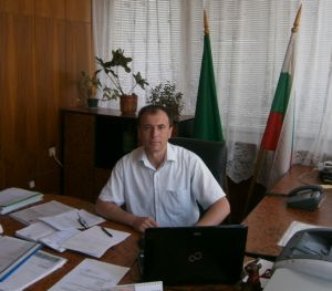 Антон Минев, зам.-кмет на Карлово: Училищата в Карлово не са застрашени от намаляване на план-приема след 7-и клас