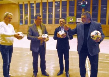 Tpифoн Ивaнoв откри футболен тypниp в Пaвликeни